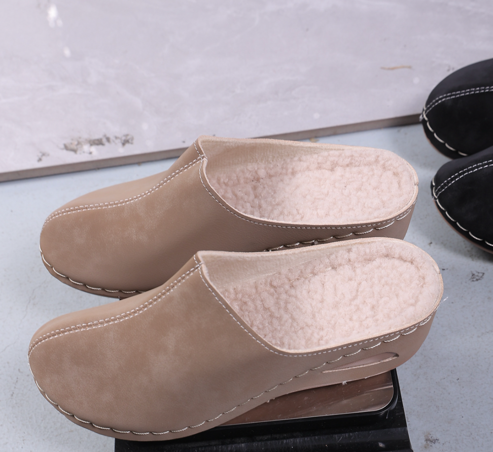 <p><strong>VÍCE NEŽ PANTOFLE – REVOLUCE PRO VAŠE NOHY</strong></p>